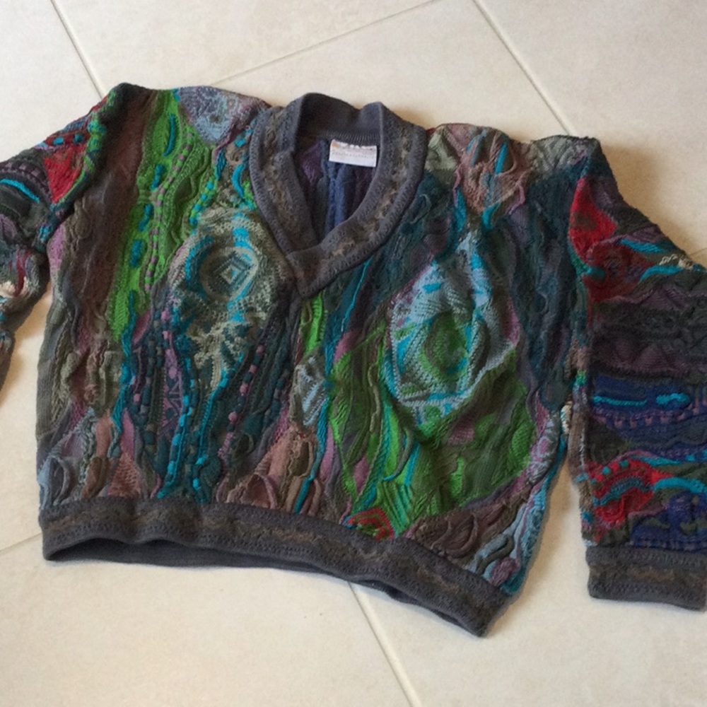Authentic Coogi V-Neck Sweater Size M